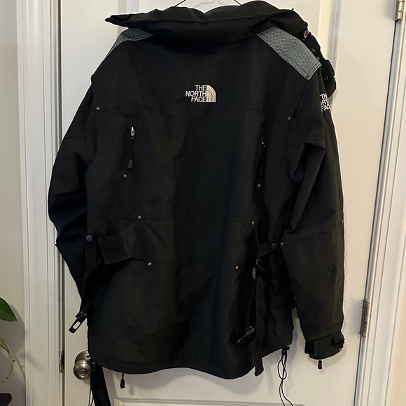 The North Face STEEP TECH Black Jacket - Picture 4 of 16